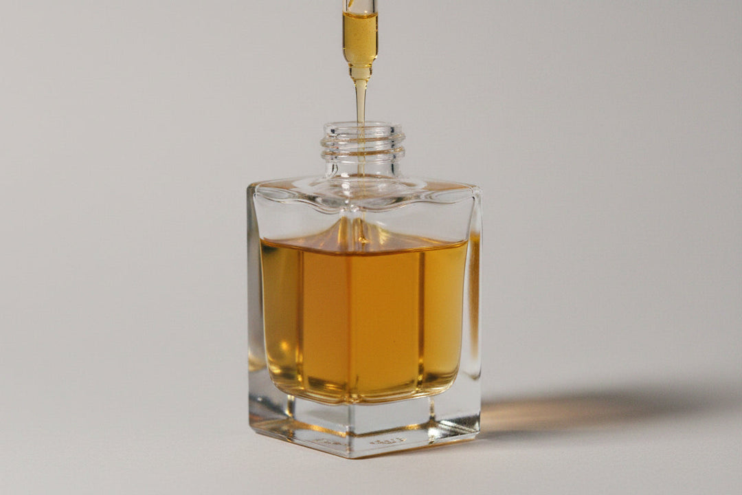 Khumra vs. Perfume Oil: Which Lasts Longer on Skin?