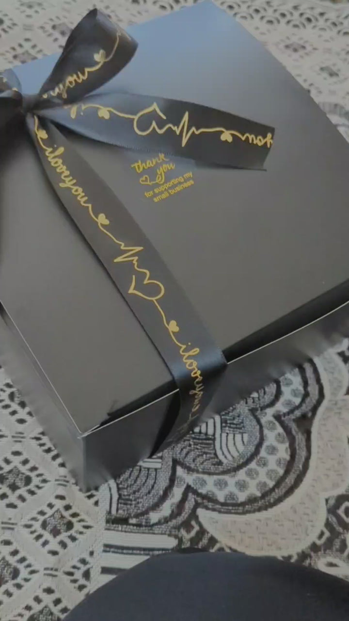 Best Islamic Gift Set: Prayer Rug, Tasbih, Perfume, Bakhoor