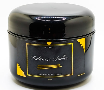 Amber Bakhoor is a beautiful woodsy incense for lovers of natural perfumes. A long-lasting fruity note runs through the entire scent, while warm Ambery base notes gently ground it with a light touch of sweetness